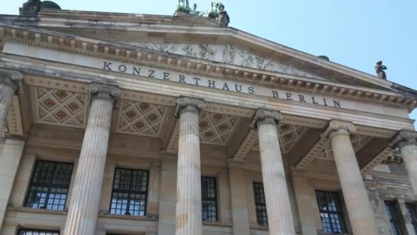 German Concert Hall at Gendarmenmarkt Square in Berlin — Stock Video