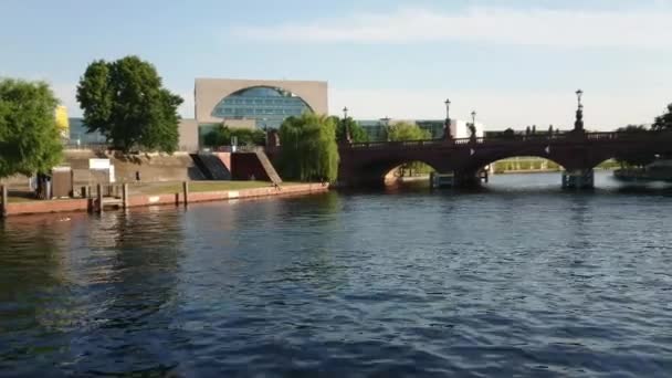 Bundeskanzleramt in Berlin — Stockvideo