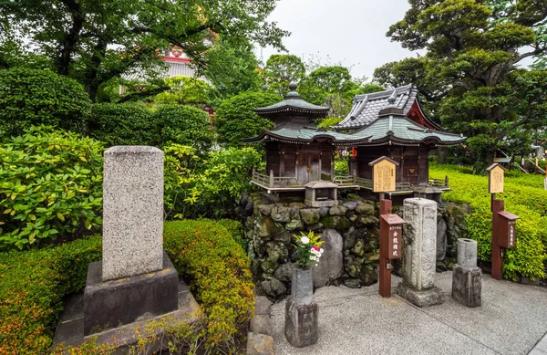 Leghíresebb temploma - a Senso-Ji templom Asakusa - Tokyo, Tokió, Japán - 2018. június 12. — Stock Fotó