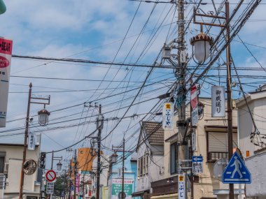 Açık elektrik Japonya - Tokyo, Japonya - sokaklarda 12 Haziran 2018 teller.
