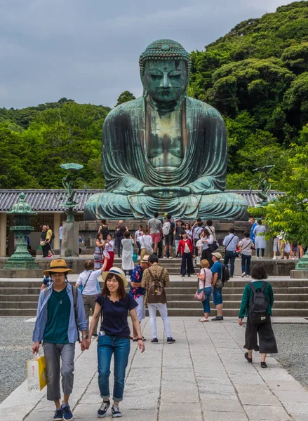 Gran Buda famoso en el Templo de Kamakura Daibutsu - TOKYO, JAPÓN - 12 DE JUNIO DE 2018 —  Fotos de Stock