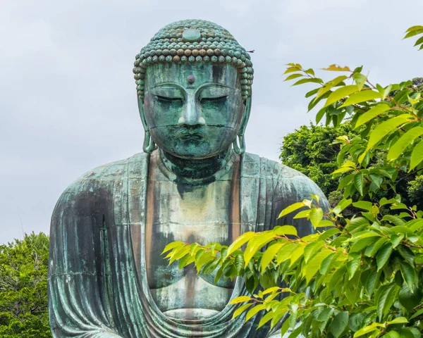 Leghíresebb látnivalója a Kamakura - a nagy Buddha Daibutsu - Tokyo, Japán - 2018. június 12. — Stock Fotó