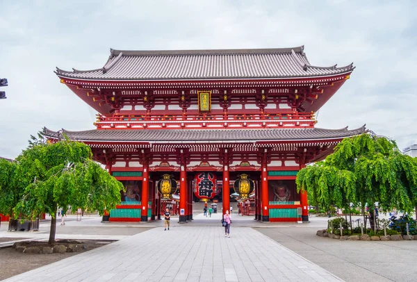 Leghíresebb temploma - a Senso-Ji templom Asakusa - Tokyo, Tokió, Japán - 2018. június 12. — Stock Fotó