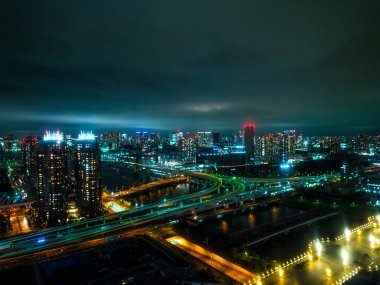 Tokyo gece - güzel şehir ışıkları - Tokyo, Japonya tarafından - 12 Haziran 2018 üzerinde havadan görünümü