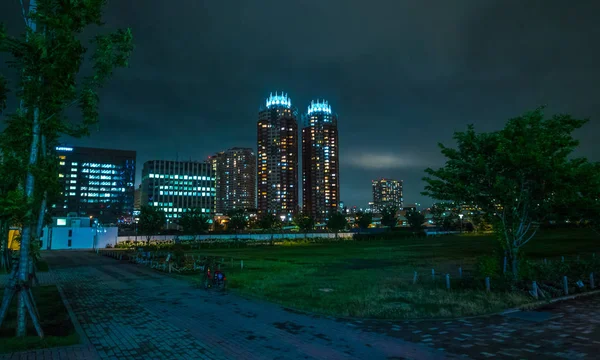 Tokio skyline w nocy - Tokio, Japonia - 12 czerwca 2018 r. — Zdjęcie stockowe