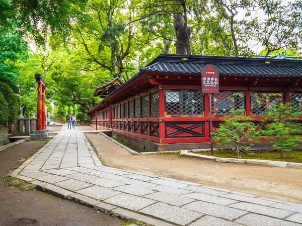 Nezu jinja shrine - der berühmte shinto-schrein in tokyo bunkyo - tokyo, japan - 17. juni 2018 — Stockfoto