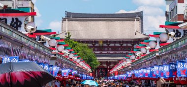 Senso-ji Tapınağı da Asakusa Tapınağı Tokyo - Tokyo, Japonya - 19 Haziran 2018 denir.