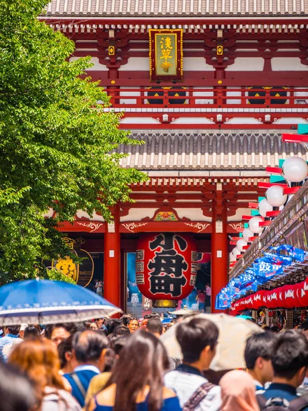 Senso-ji templom néven Asakusa Temple, Tokyo - Tokyo, Japán - 2018. június 19. — Stock Fotó