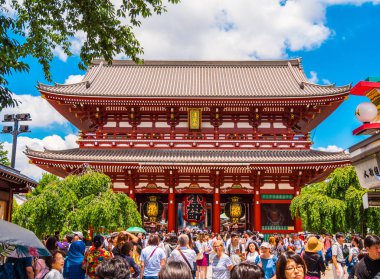 Tokyo - Sensoji - Asakusa tapınak - Tokyo, Japonya - 19 Haziran 2018 en ünlü Tapınağı