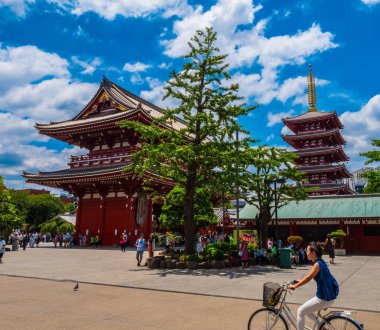 En büyük Tapınağı Tokyo - Asakusa Sensoji Tapınağı - Tokyo, Japonya - 19 Haziran 2018