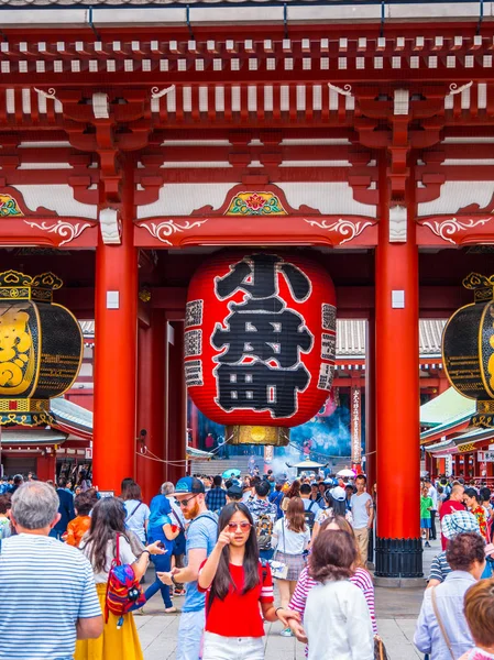Marco famoso - O Templo Sensoji Asakusa em Tóquio - TOKYO, JAPÃO - JUNHO 19, 2018 — Fotografia de Stock