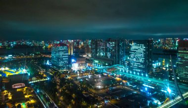 Gece - güzel şehir ışıkları Tokyo üzerinde havadan görünümü