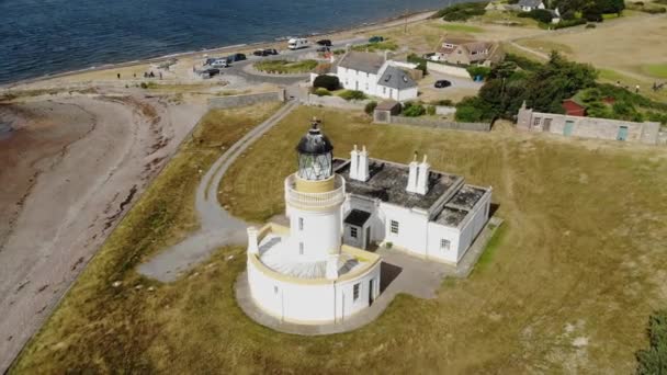 Cromarty Lighthouse at Cromarty Firth in the Scotland - aerial view — Stock Video