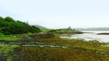 Uçuş üzerinde Loch Dunvegan Isle of Skye İskoçya üzerinde