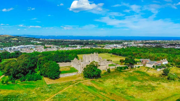 Famous Castles in Scotland - Cragmillar Castle in Edinburgh - aerial view — Stock Photo, Image