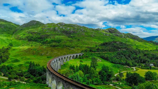 Glenfinnan viaduto nas terras altas da Escócia — Fotografia de Stock