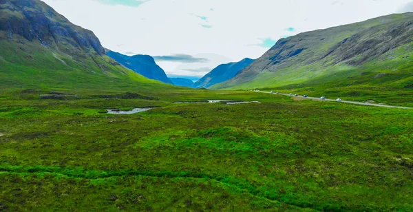 De prachtige Schotse Hooglanden - Glencoe vallei in Schotland — Stockfoto