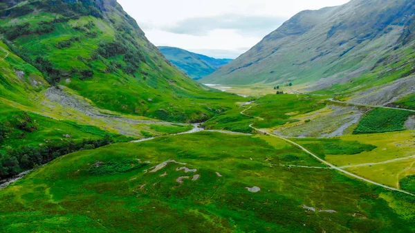 Glencoe İskoçya Highlands harika manzara üzerinde havadan görünümü