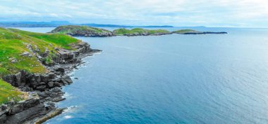 Güzel Sheigra Beach ve Shegra Kuzey İskoçya, uçurumlar