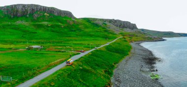 Şaşırtıcı sahne üzerinde Isle of Skye İskoçya - havadan görünümü