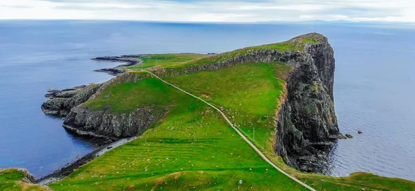 上方からスコットランドのハイランド地方の風景と有名なランドマークを一望します。 — ストック写真
