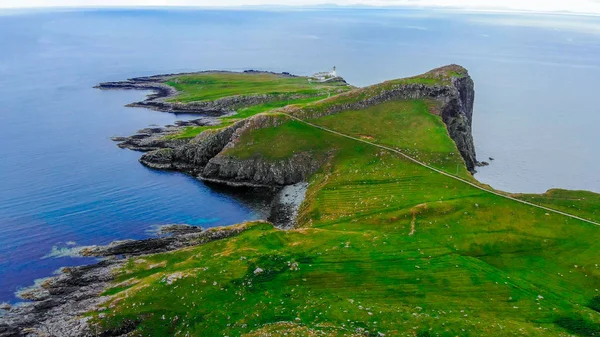 Neist pont az Isle of Skye - csodálatos sziklák és a táj, a Skót Felföld — Stock Fotó