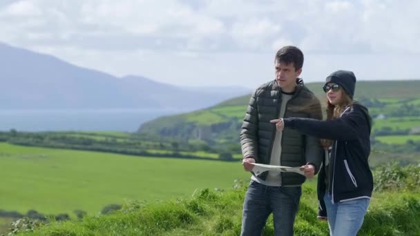 Захватывающая поездка в Ирландию — стоковое видео