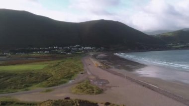 Rossbeigh beach sabah üzerinde hava uçuş