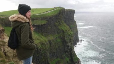 İrlanda - Moher ünlü kayalıklarla harika yer