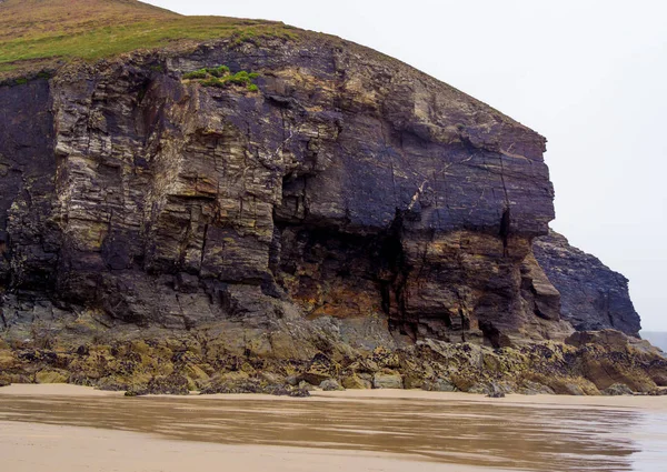 Les rochers et le littoral incroyable à St Agnes en Cornouailles — Photo