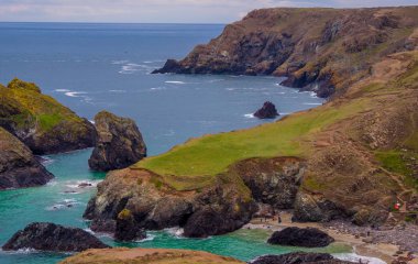 Harika Kynance Cove Cornwall - ünlü bir dönüm noktası