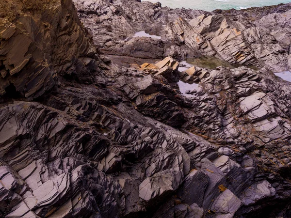 Bedruthan Steps - Znakomity skaliste wybrzeża w Kornwalii — Zdjęcie stockowe
