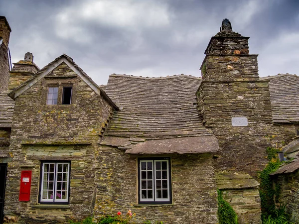 The Old Post Office of Tintagel in Cornwall - a famous building — Stock Photo, Image