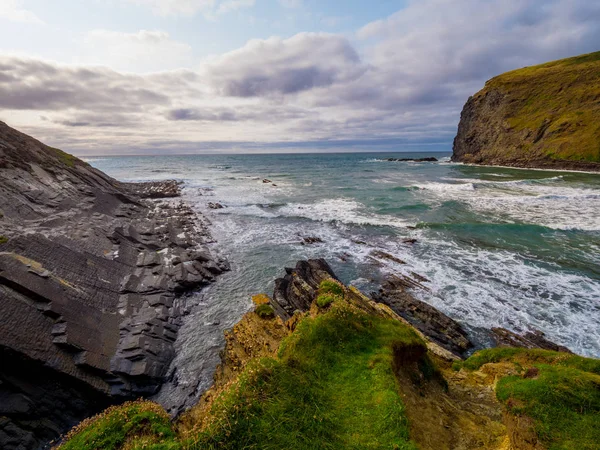 Pláž Crackington Haven Cornwall — Stock fotografie