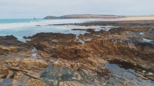 Wonderful landscape of the coast of Cornwall at the Celtic Sea - aerial drone flight — Stock Video