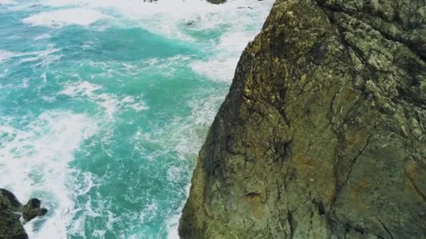 Wonderful landscape of the coast of Cornwall at the Celtic Sea - aerial drone flight — Stock Video