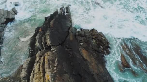 Eau de l'océan sauvage d'en haut - survol des vagues — Video