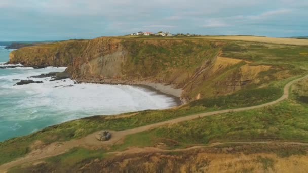 Aerial view over the coastline in Cornwall — Stock Video