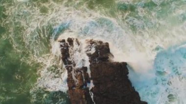 Cornwall kıyı şeridi üzerinde havadan görünümü