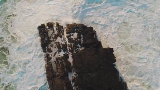 Vue aérienne sur le littoral de Cornouailles — Video