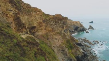 Cornwall kıyı şeridi üzerinde havadan görünümü