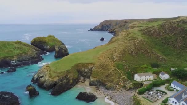 Bentang alam Cornwall - Pantai Cornish di Laut Celtic — Stok Video