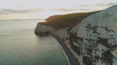 Ünlü Beyaz kayalıklar İngiltere'de - havadan görünümü