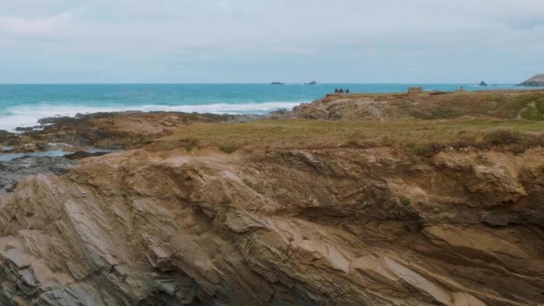 コーンウォール イギリス - 景色の海岸線で驚くべき緑地 — ストック動画