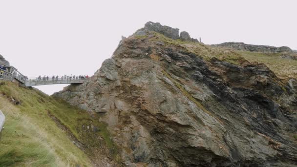 Château de Tintagel en Cornouailles - un monument célèbre en Angleterre — Video