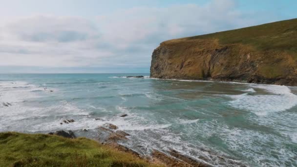 Beautiful Cliffs and Coastline of Crackington Haven Cornwall — Stock Video