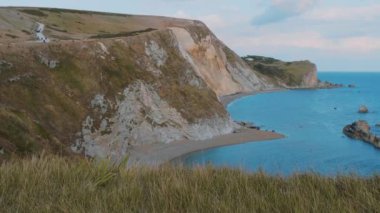 Beyaz Cliffs of England gün batımında