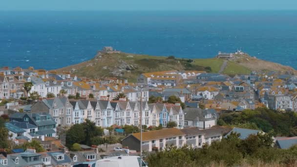 St Ives Cornwall - güzel şehrin Cornish sahilinde üzerinde havadan görünümü — Stok video