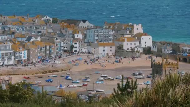 圣艾-康沃尔英国海岸的一个美丽的小镇 — 图库视频影像