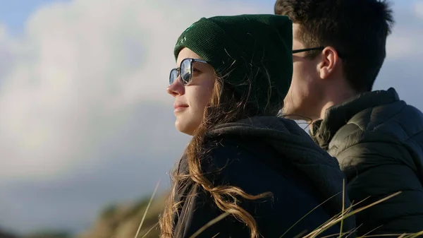 Casal adora a viagem para a Irlanda — Fotografia de Stock